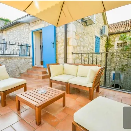 Holiday home Mali Dvori Diklo