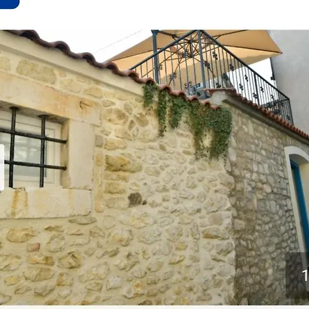 Holiday home Mali Dvori Diklo *